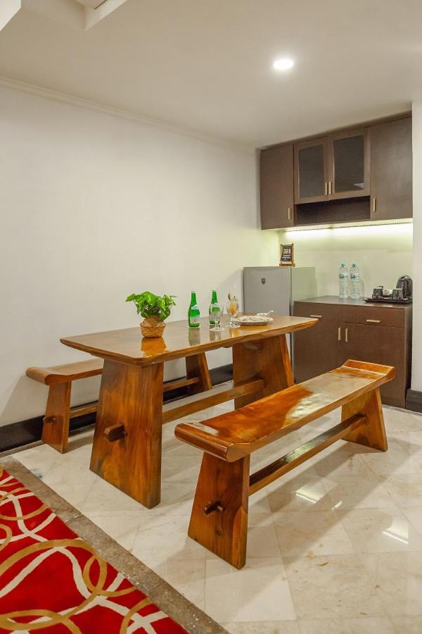 Hotel Grand Q Gorontalo Exterior photo