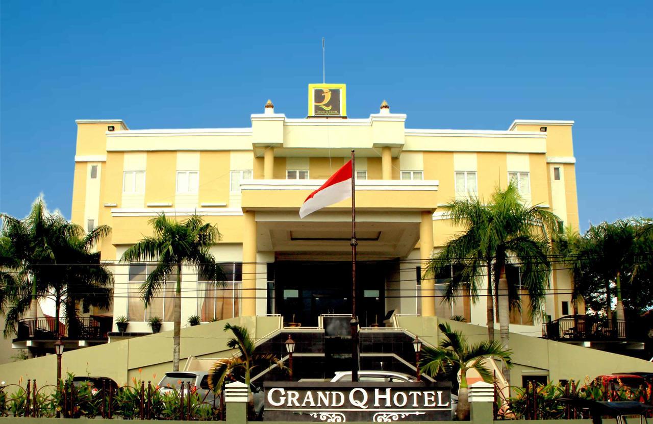 Hotel Grand Q Gorontalo Exterior photo