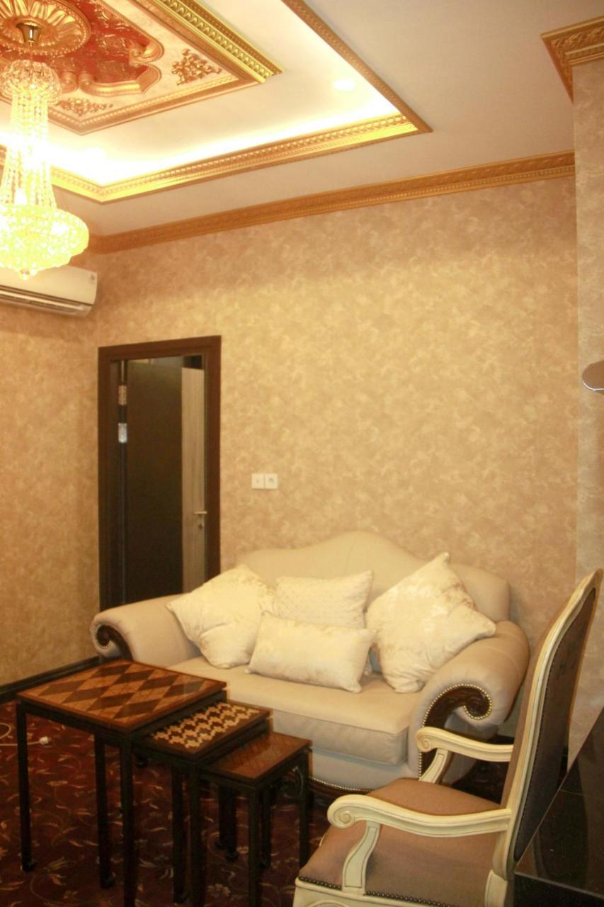 Hotel Grand Q Gorontalo Exterior photo
